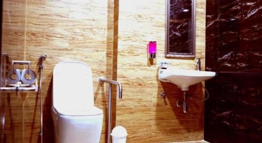 Prinn Hotel Rayong Luaran gambar